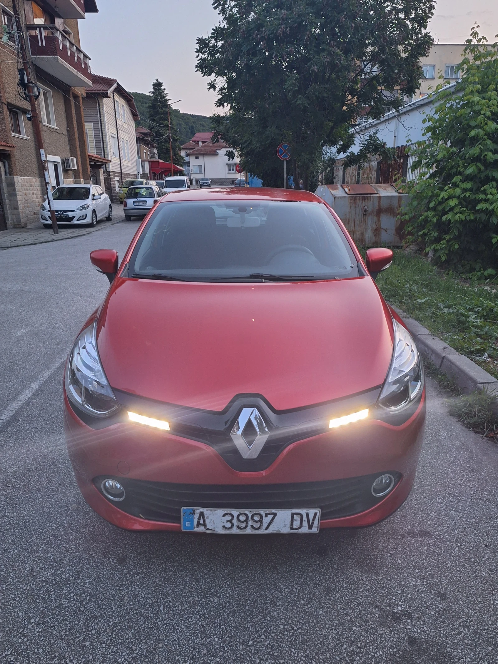 Renault Clio 1.2i - изображение 2