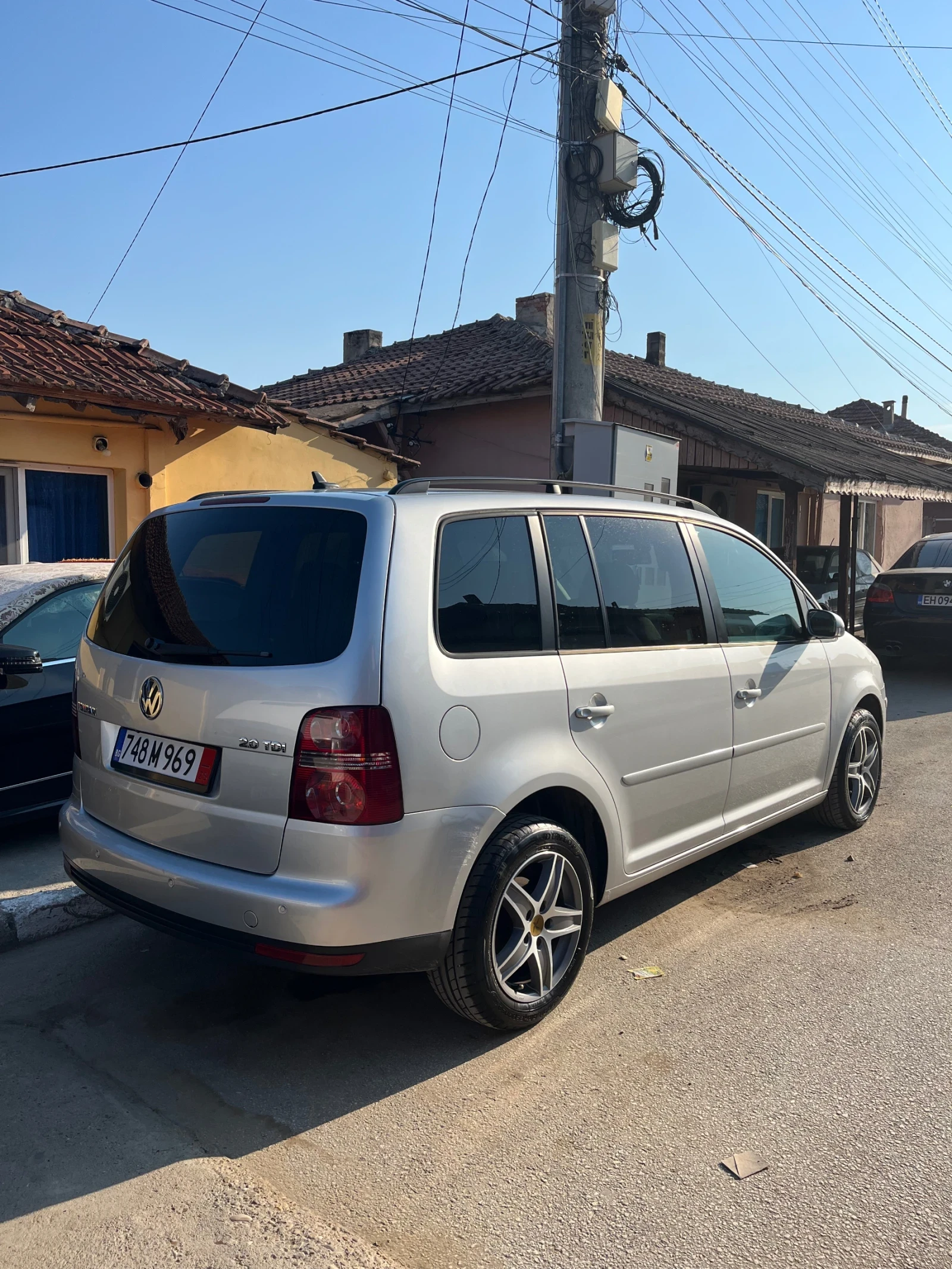 VW Touran  - изображение 2