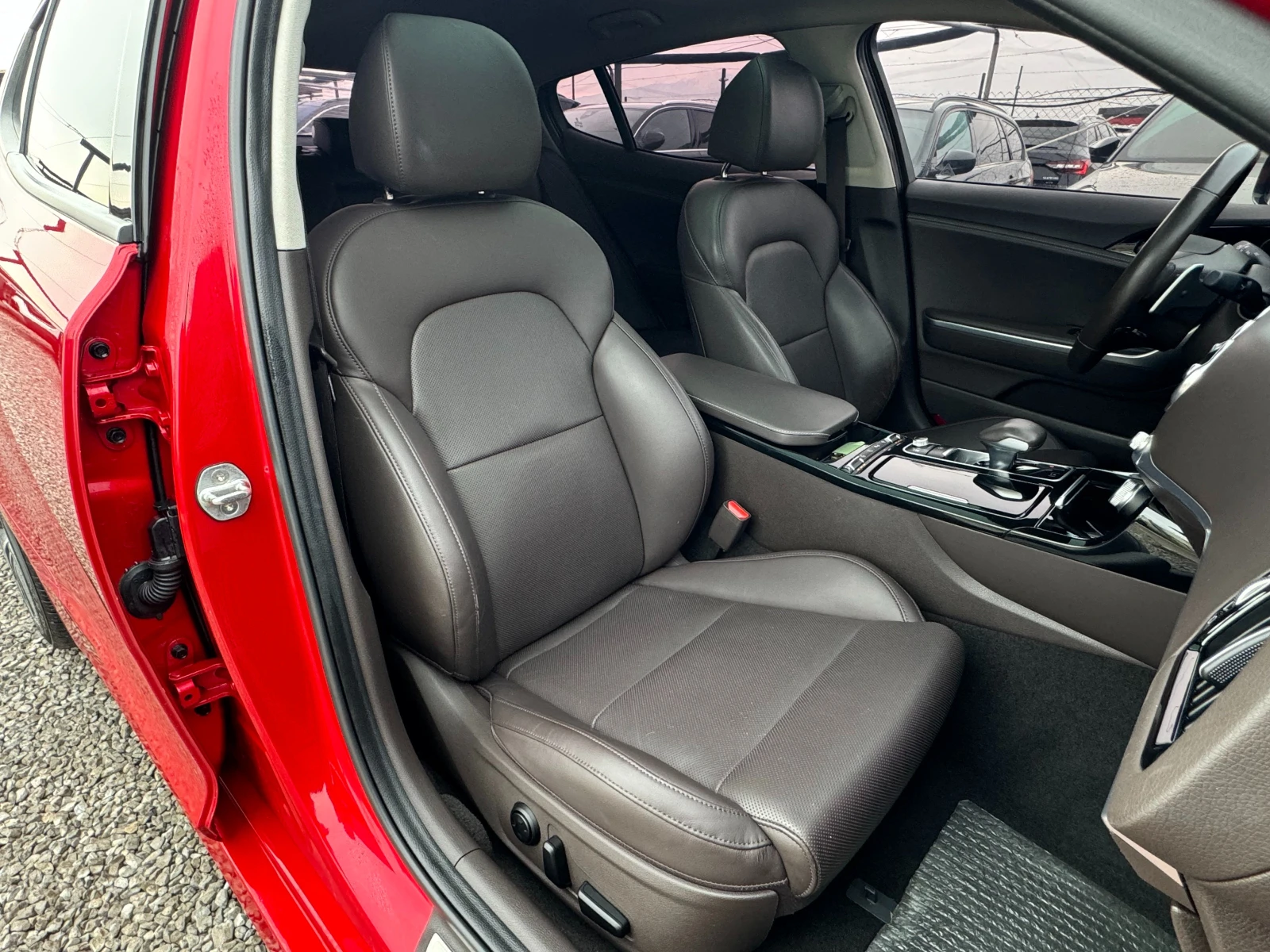 Kia Stinger 2.2d ! 2WD ! Platinum ! - изображение 10