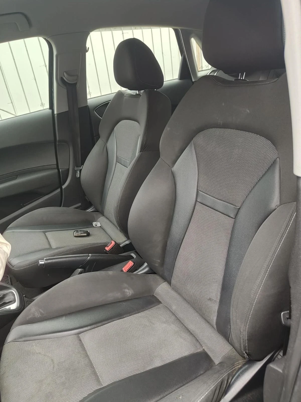 Audi A1 4вр 1.6тди cay автомат - изображение 9