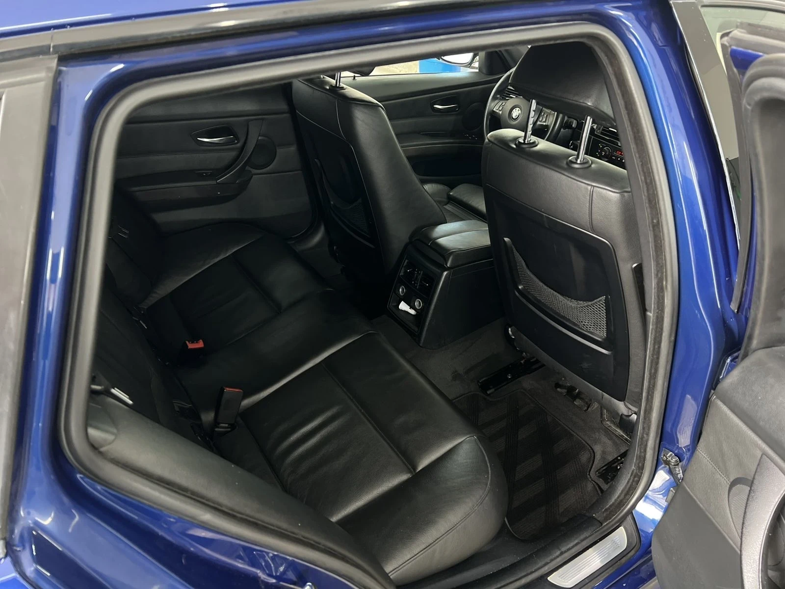 BMW 330, снимка 15 - Автомобили и джипове - 54272930