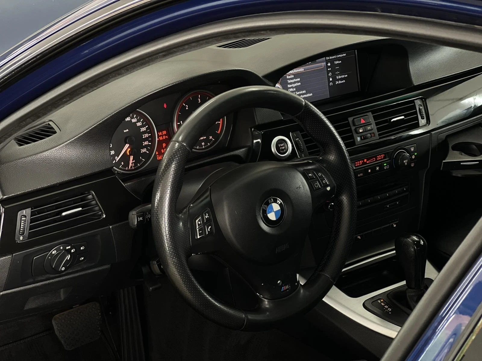 BMW 330, снимка 10 - Автомобили и джипове - 54272930