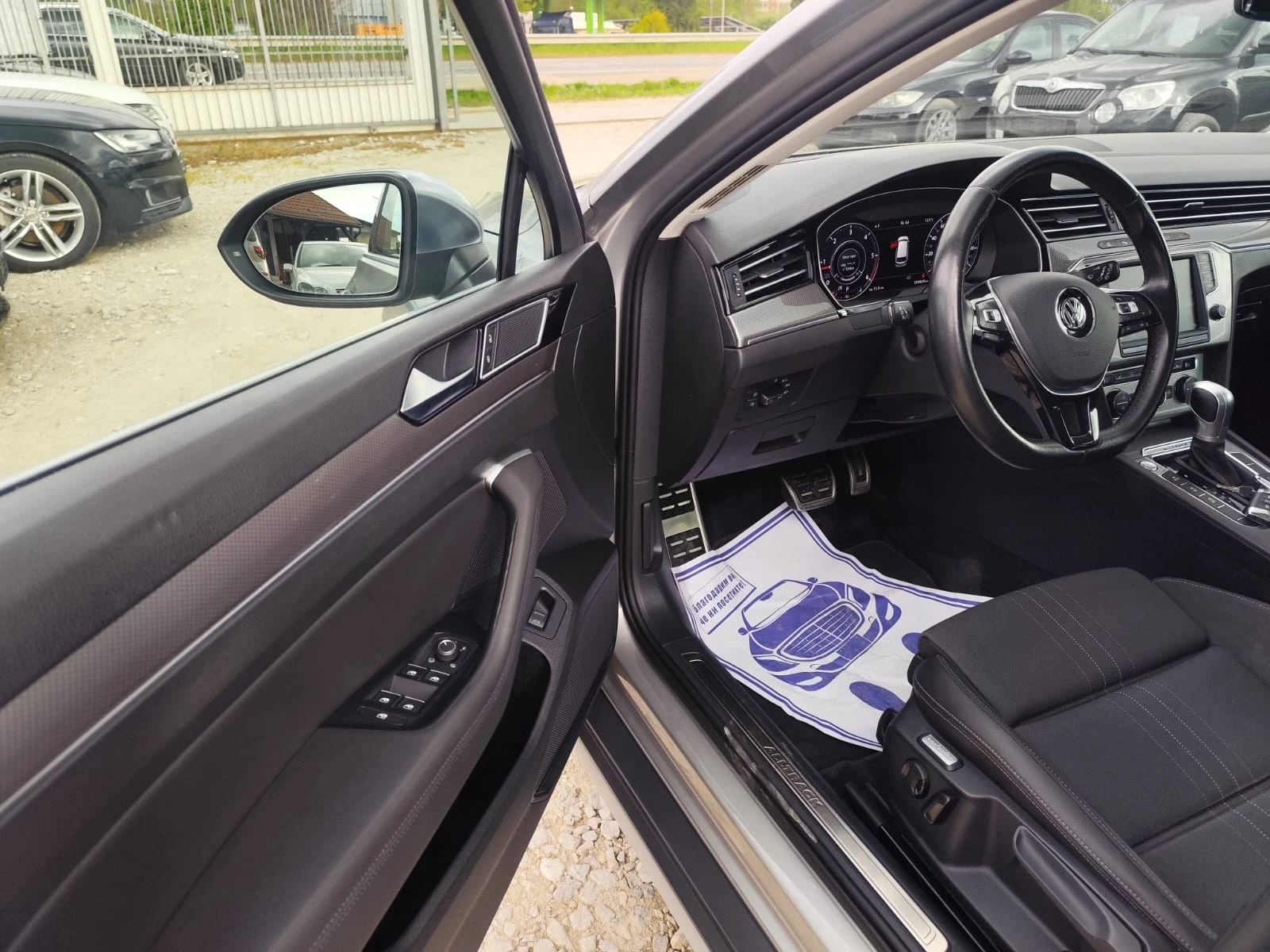 VW Passat Alltrack 2.0 дизел, снимка 12 - Автомобили и джипове - 54428443