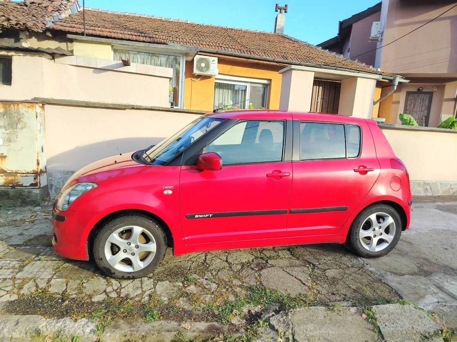 Suzuki Swift 1.3 DDS, снимка 2 - Автомобили и джипове - 55015469