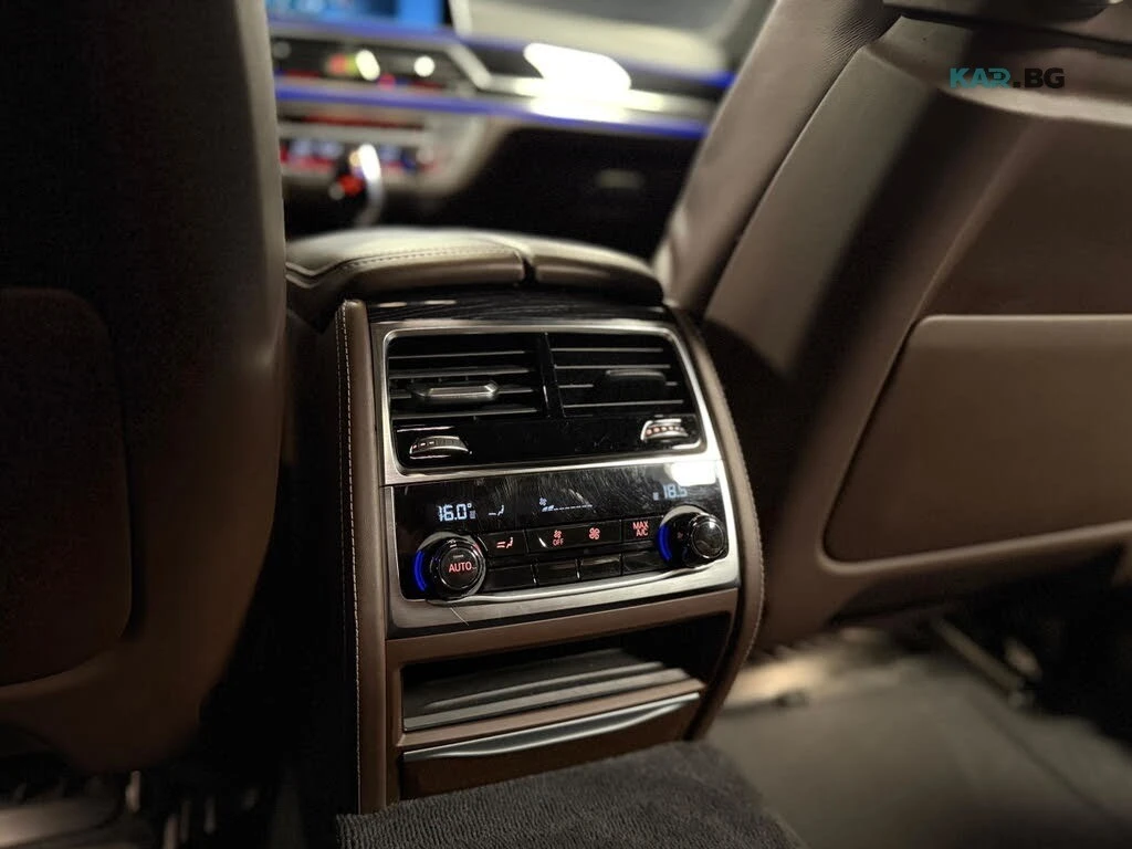 BMW 750 xDrive * АвтоКредит * (ЦЕНА ДО БГ), снимка 17 - Автомобили и джипове - 55224905