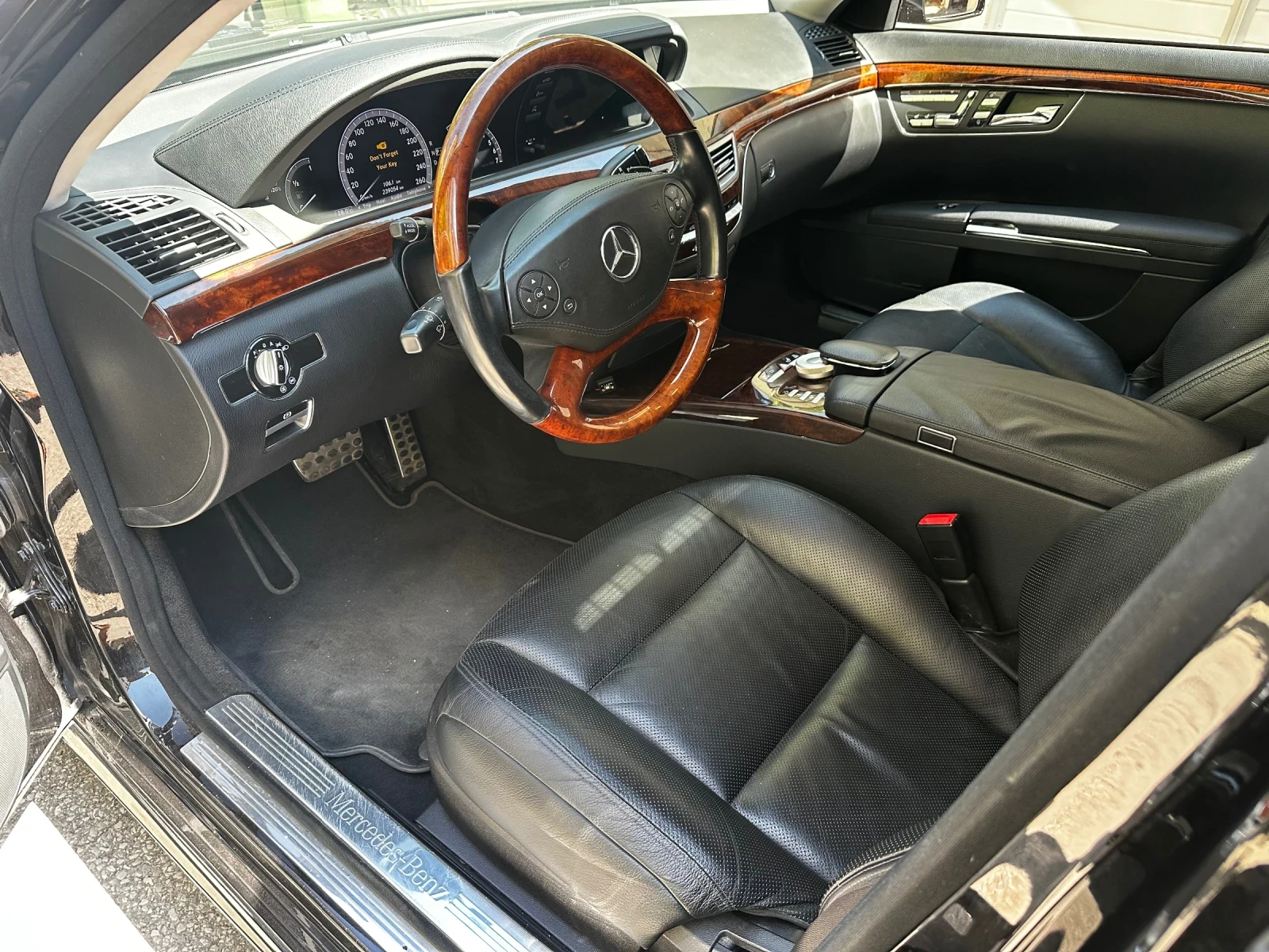 Mercedes-Benz S 450 Benzin-Gaz, снимка 8 - Автомобили и джипове - 55508645
