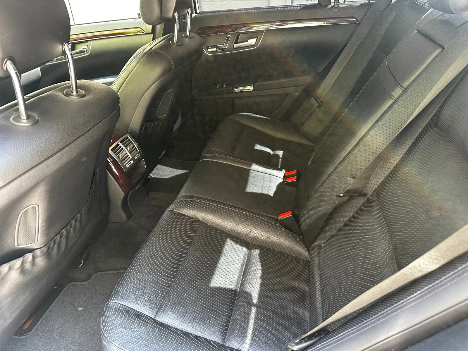 Mercedes-Benz S 450 Benzin-Gaz, снимка 11 - Автомобили и джипове - 55508645