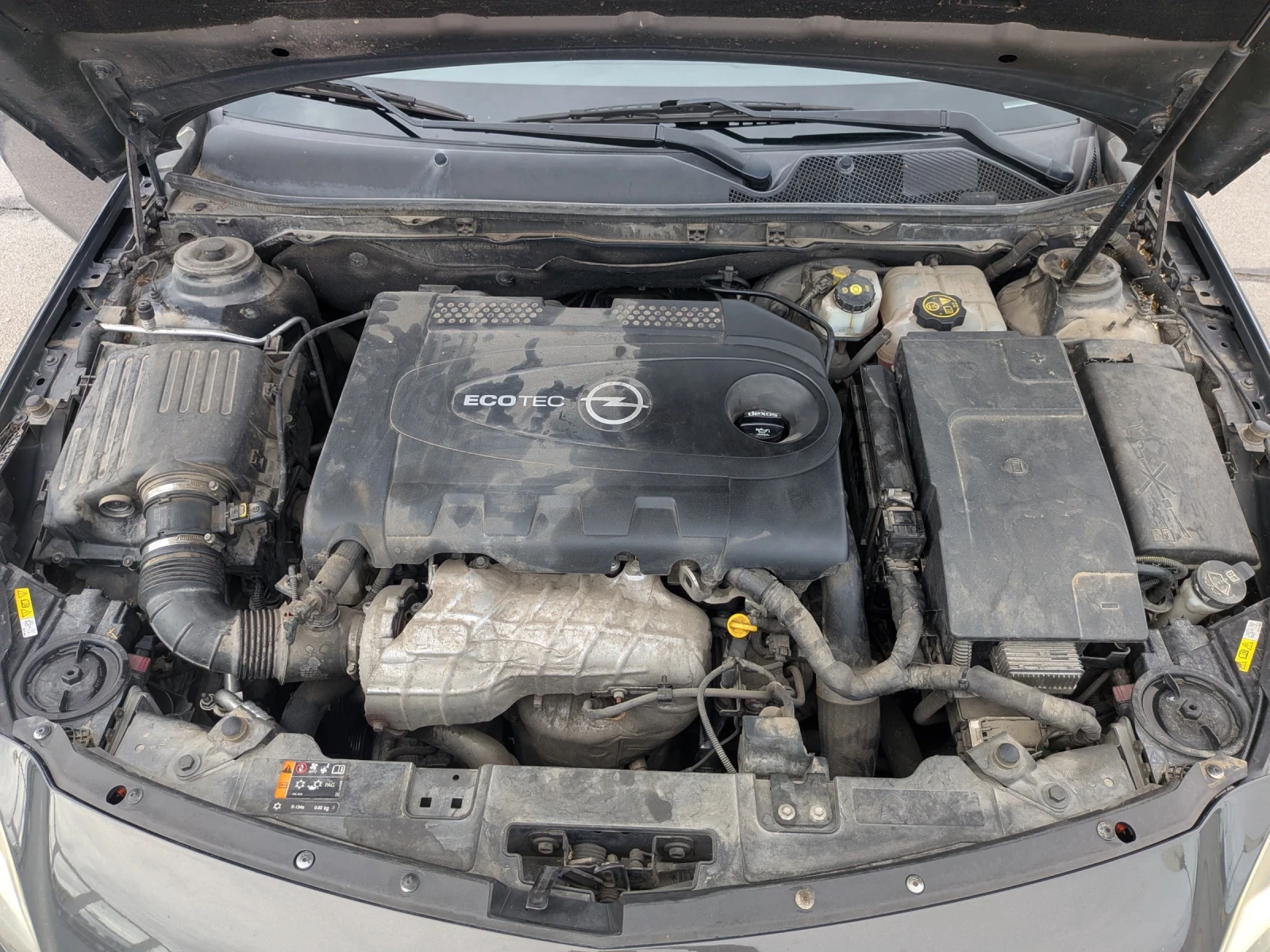 Opel Insignia 2.0 CDTI 163hp от България, снимка 6 - Автомобили и джипове - 56238285