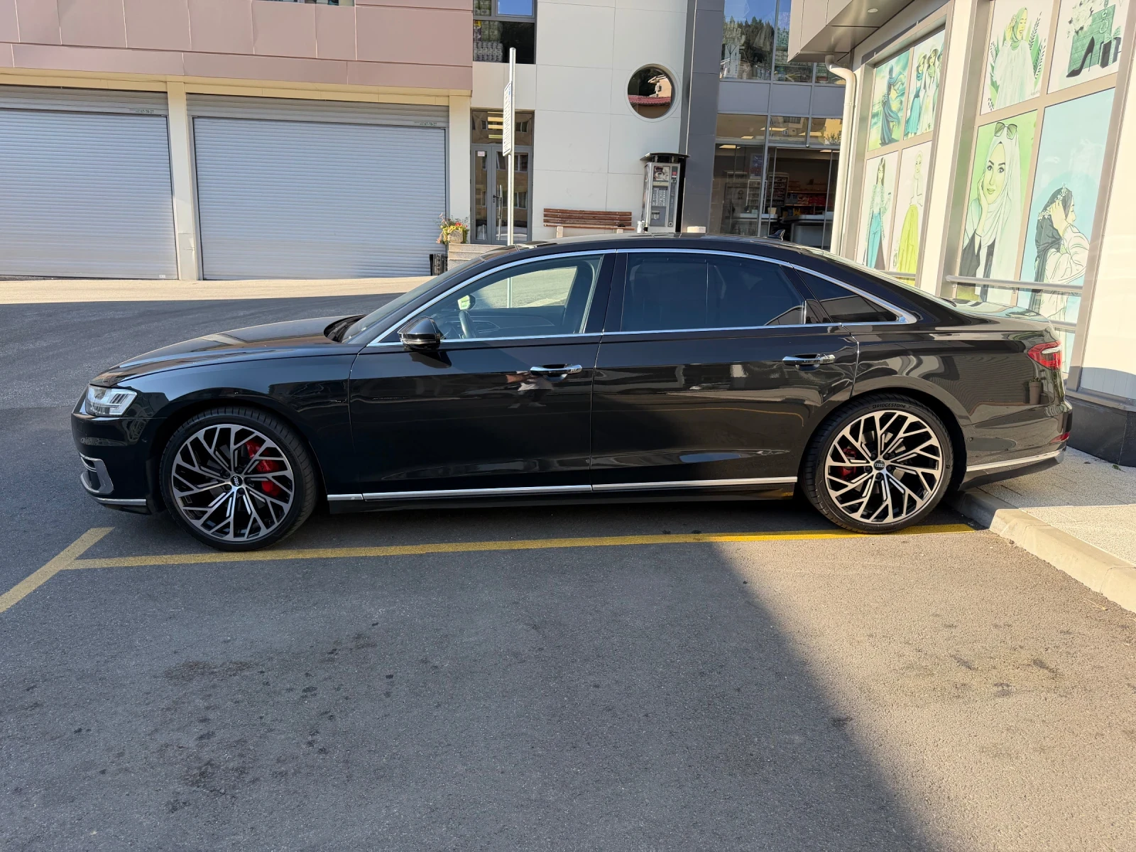 Audi A8 5.0TDI LONG B&O 3xTV, снимка 2 - Автомобили и джипове - 56343036