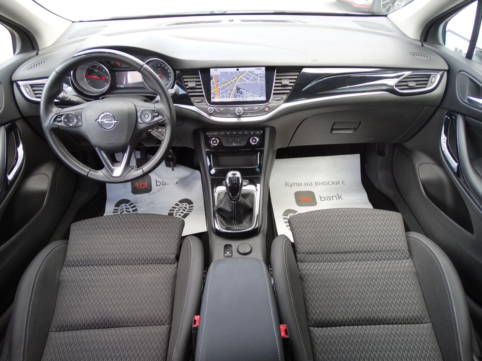 Opel Astra 1.6CDTI* Lane assist* , снимка 11 - Автомобили и джипове - 56626759