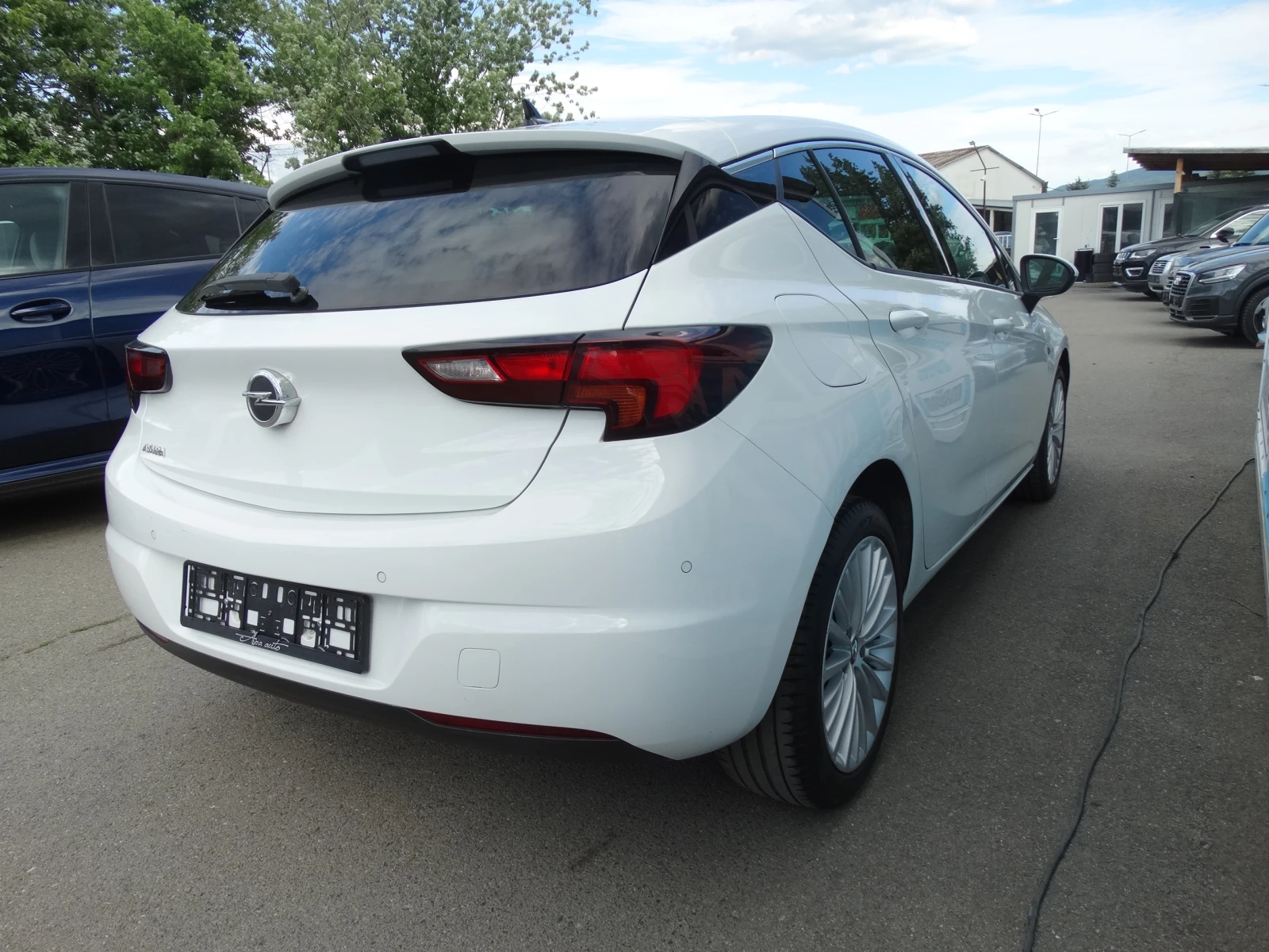 Opel Astra 1.6CDTI* Lane assist* , снимка 3 - Автомобили и джипове - 56626759