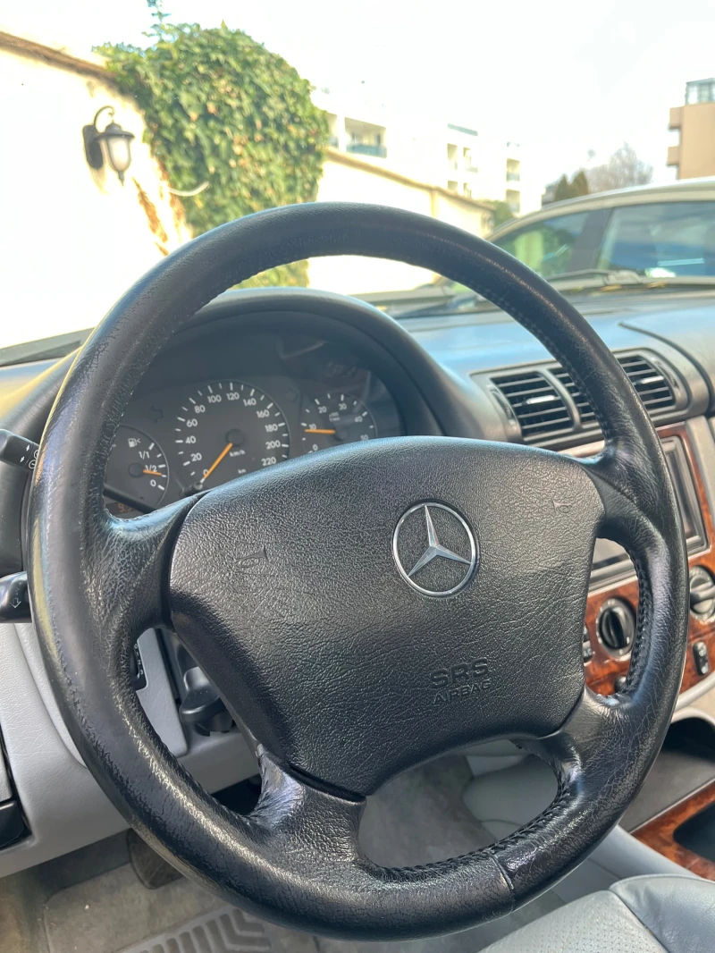 Mercedes-Benz ML 270, снимка 9 - Автомобили и джипове - 48549013