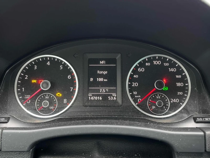 VW Tiguan * Wolfsburg Edition * CARFAX * БЕЗ ПЪРВОНАЧАЛНА ВН, снимка 7 - Автомобили и джипове - 53025912