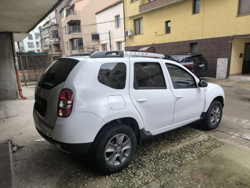 Dacia Duster Автоматик, Регистрирана, снимка 2 - Автомобили и джипове - 53058583