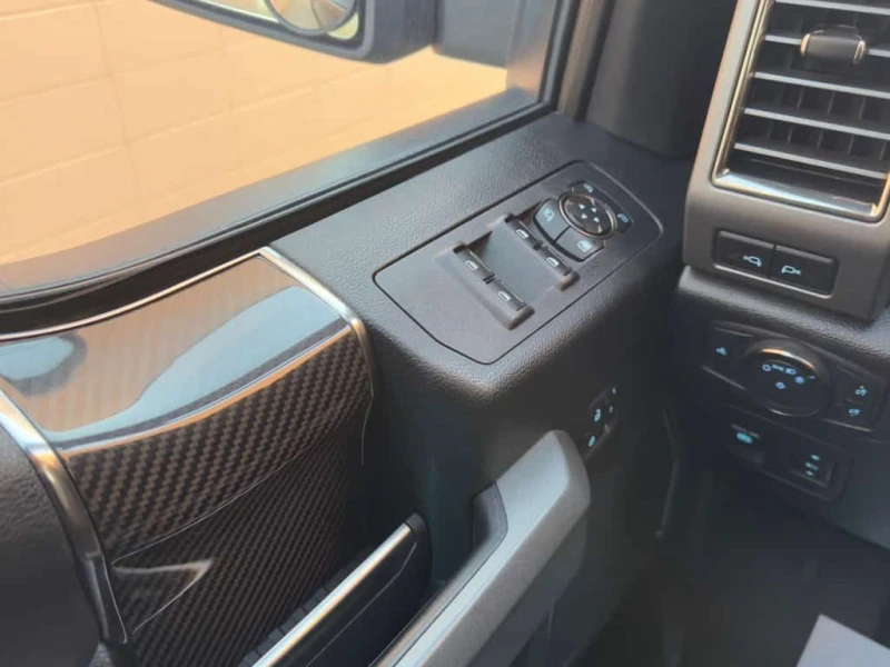 Ford F150 Raptor 4WD SuperCrew 5.5' Box * 360* ОБДУХВАНЕ, снимка 15 - Автомобили и джипове - 53537156