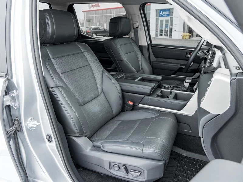 Toyota Tundra CREWMAX* LIMITED* HEAT&VENT* * PANO, снимка 14 - Автомобили и джипове - 53340823