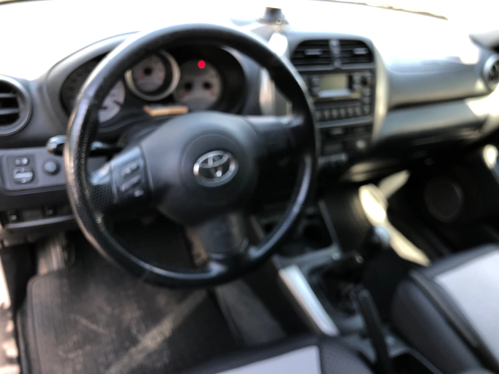 Toyota Rav4 2, 0 - изображение 5