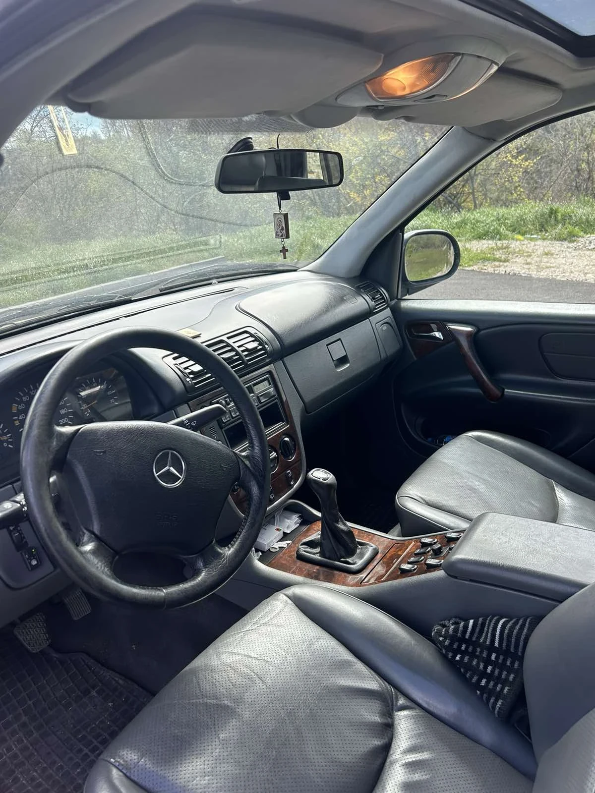 Mercedes-Benz ML 230  - изображение 5
