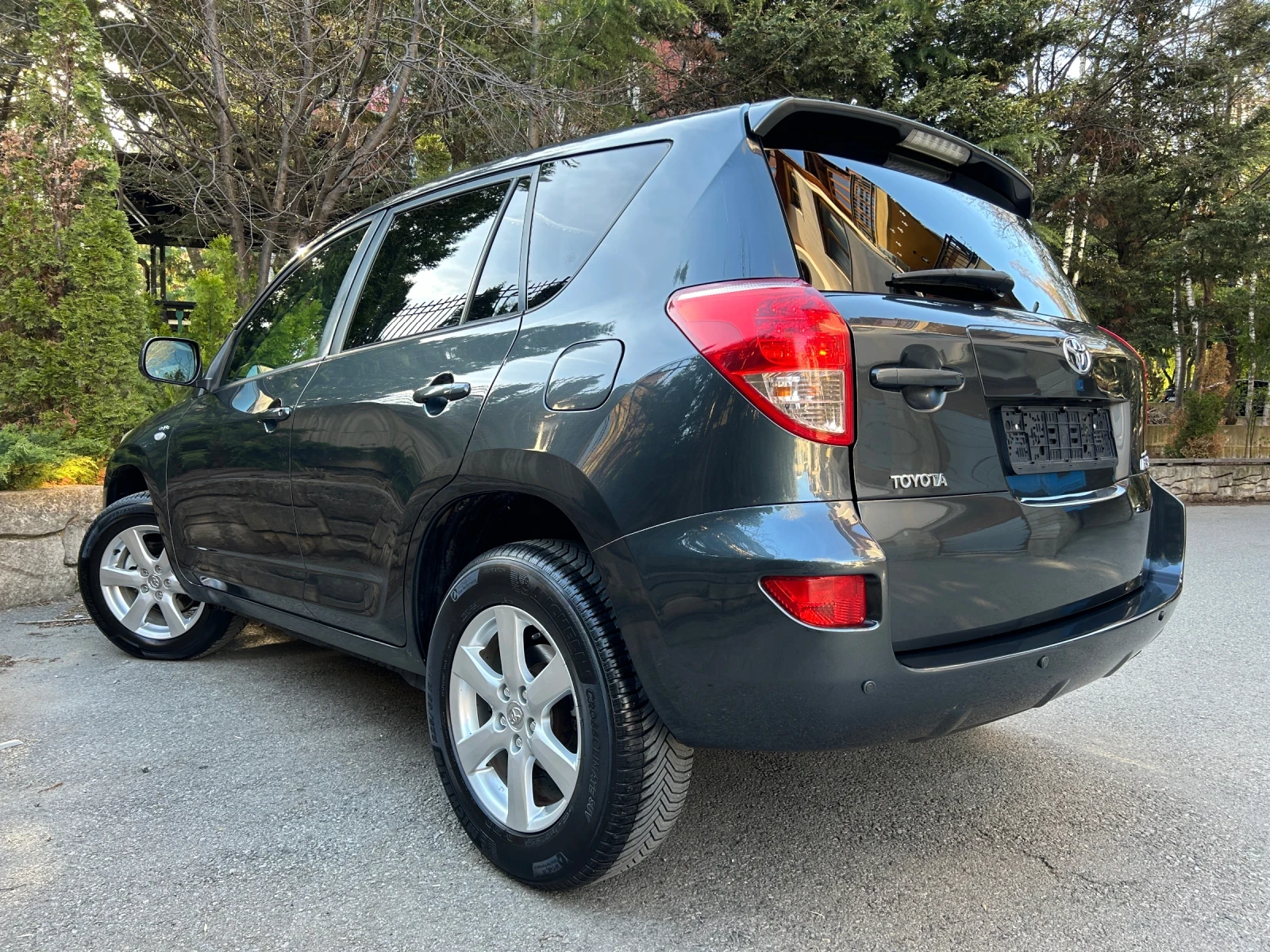 Toyota Rav4 2.2 D-4D 4X4, 215000км, ПЪЛНА СЕРВ. ИСТОРИЯ !!! - изображение 3
