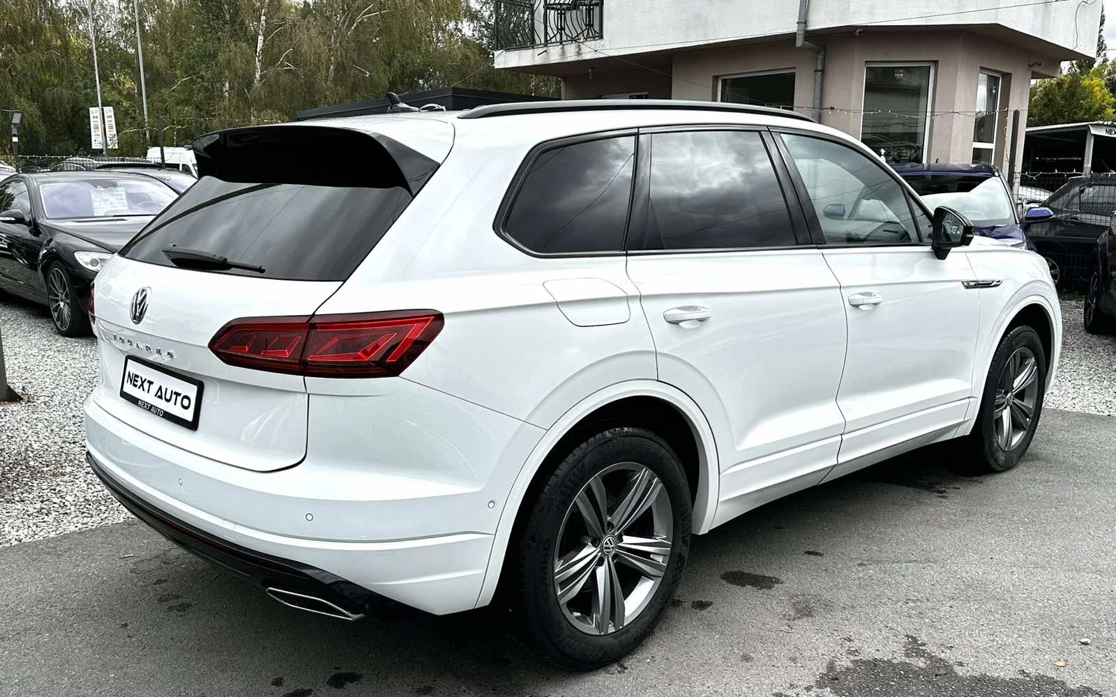 VW Touareg 3.0TDI 286HP R-LINE PANO CAMERA - изображение 5