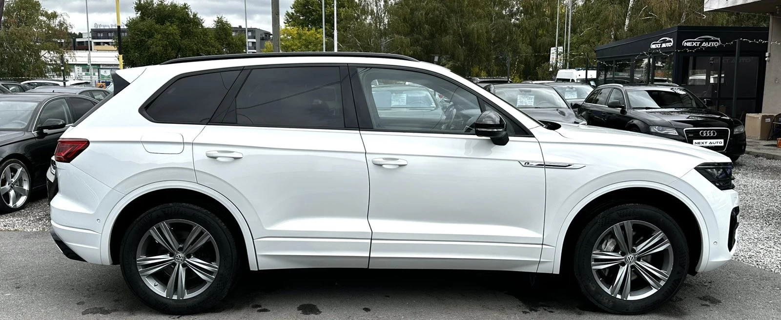 VW Touareg 3.0TDI 286HP R-LINE PANO CAMERA - изображение 4