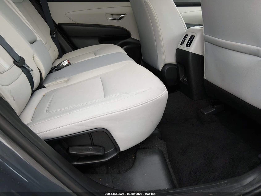 Hyundai Tucson 2.5l Sel, снимка 8 - Автомобили и джипове - 54572532