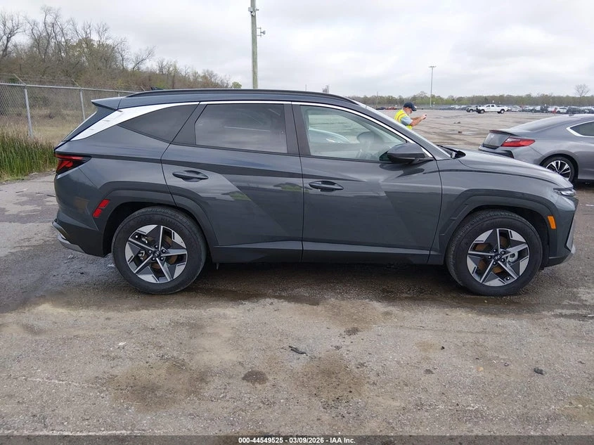 Hyundai Tucson 2.5l Sel, снимка 13 - Автомобили и джипове - 54572532