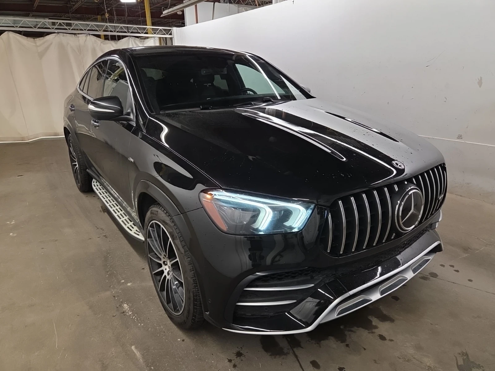 Mercedes-Benz GLE 53 4MATIC ОБДУХВАНЕ * ПАНОРАМА * АМБИЕНТ * BURMESTER, снимка 4 - Автомобили и джипове - 54635795