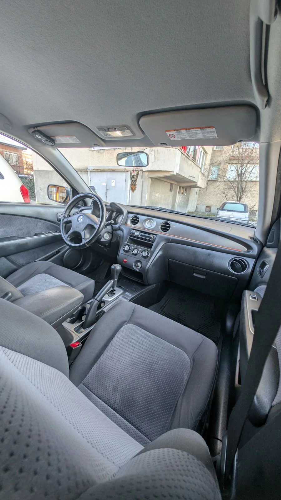 Mitsubishi Outlander, снимка 11 - Автомобили и джипове - 55425276