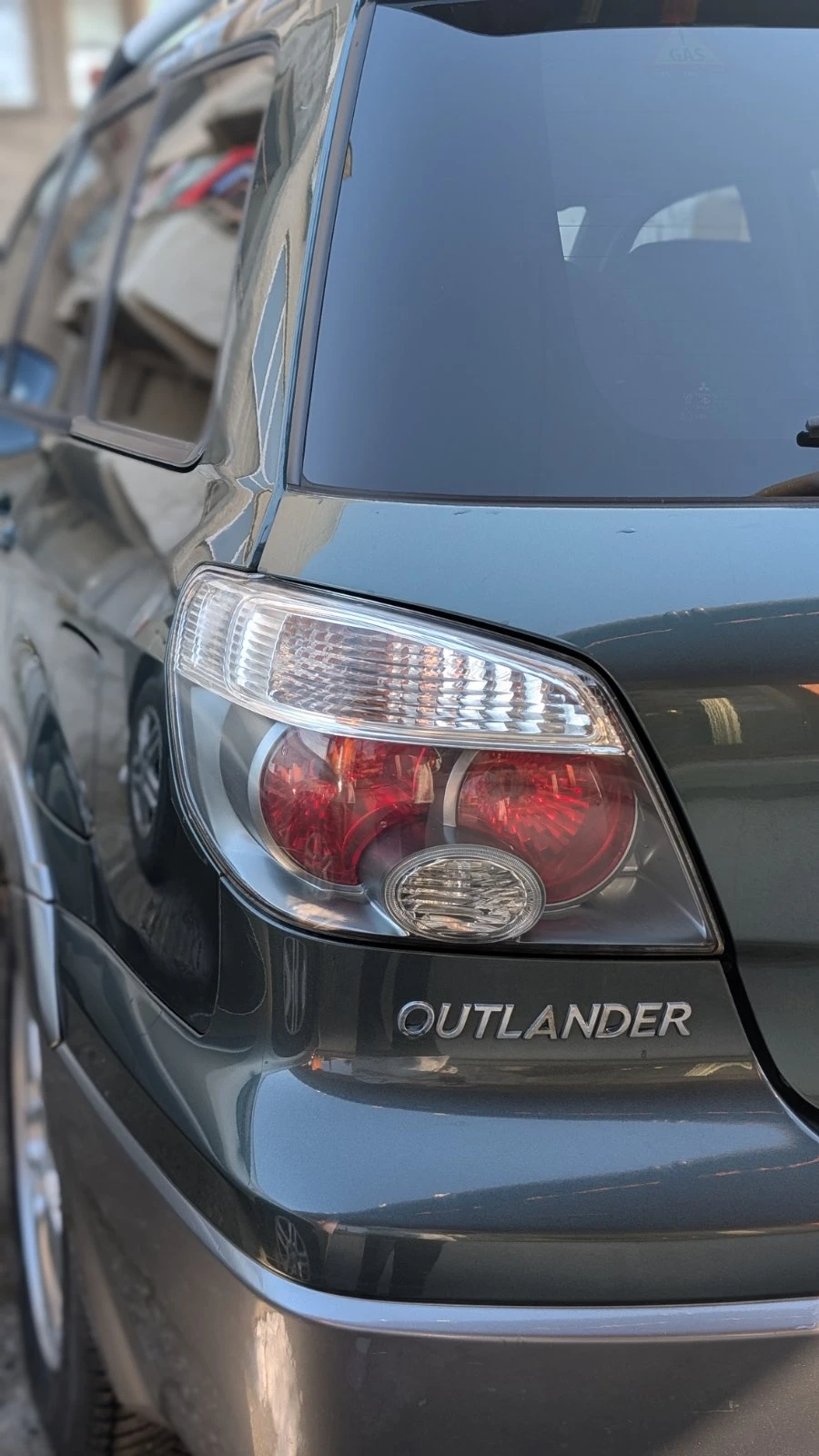Mitsubishi Outlander, снимка 5 - Автомобили и джипове - 55425276