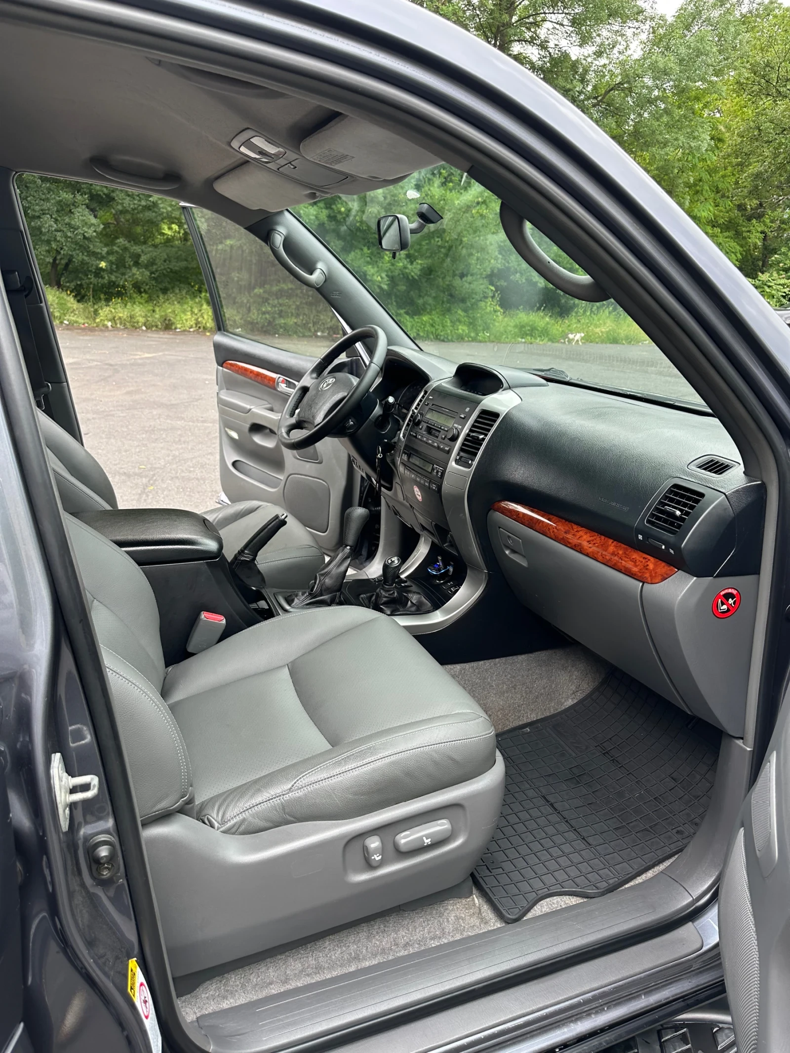 Toyota Land cruiser Land cruiser 7 местна SUV, снимка 8 - Автомобили и джипове - 55816710