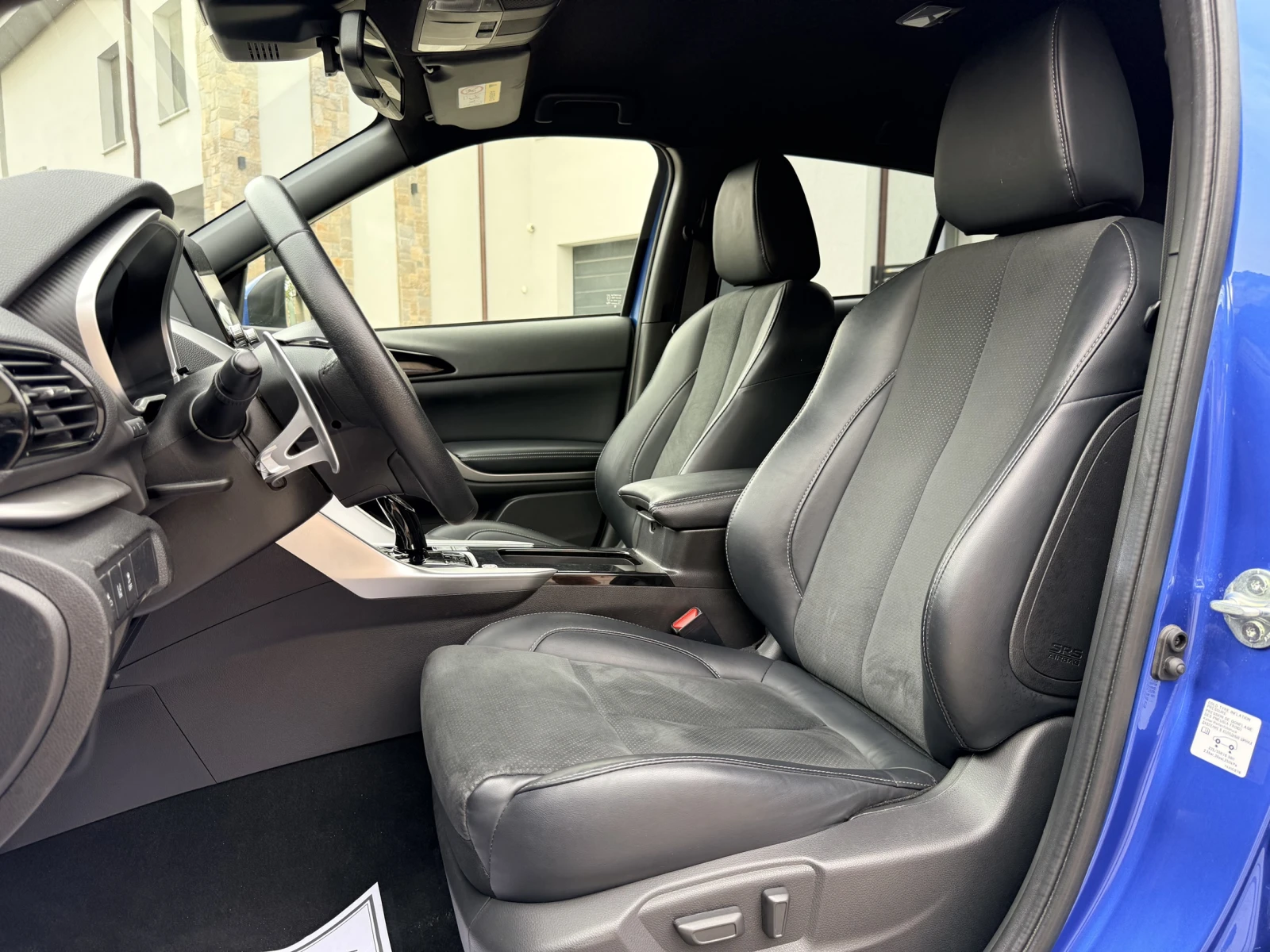 Mitsubishi Eclipse Cross 2.4 Plug-in-Hybrid 4x4 Full, снимка 10 - Автомобили и джипове - 55877865