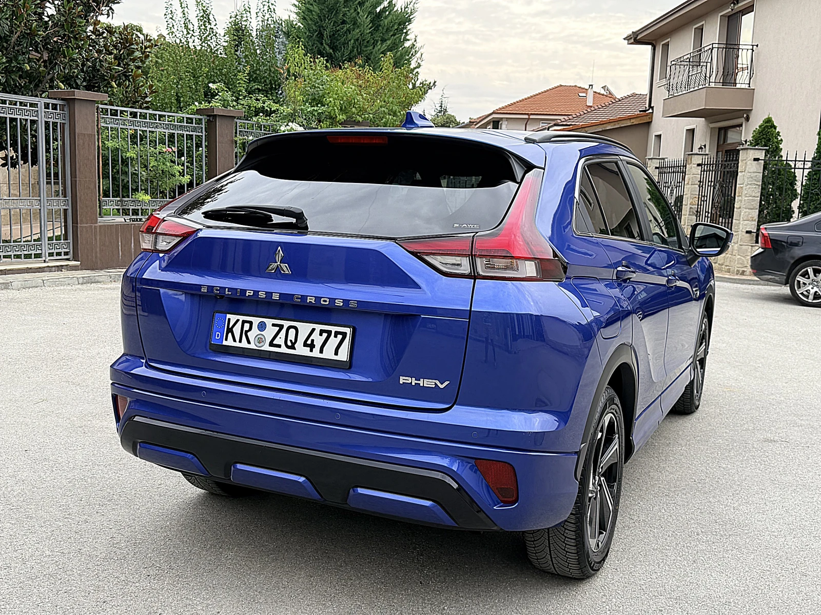 Mitsubishi Eclipse Cross 2.4 Plug-in-Hybrid 4x4 Full, снимка 8 - Автомобили и джипове - 55877865