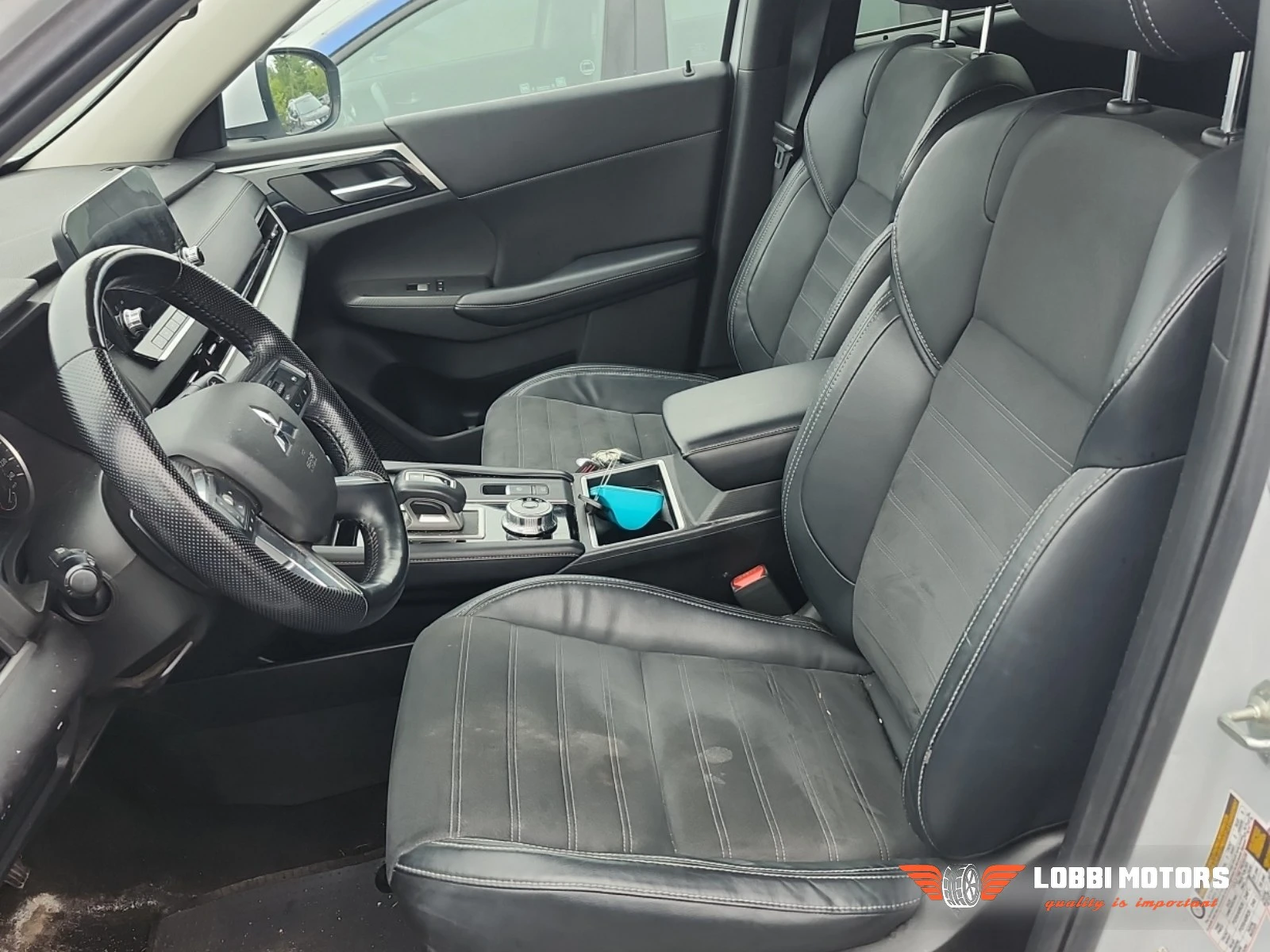 Mitsubishi Outlander, снимка 3 - Автомобили и джипове - 55955812