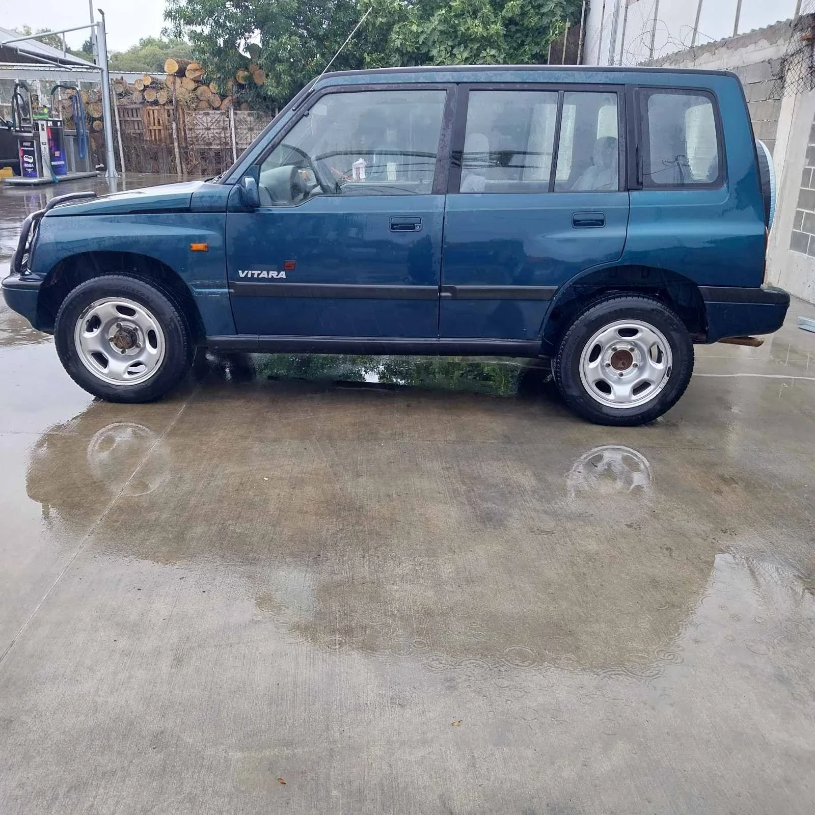 Suzuki Vitara 1.6 16v, снимка 4 - Автомобили и джипове - 56052999