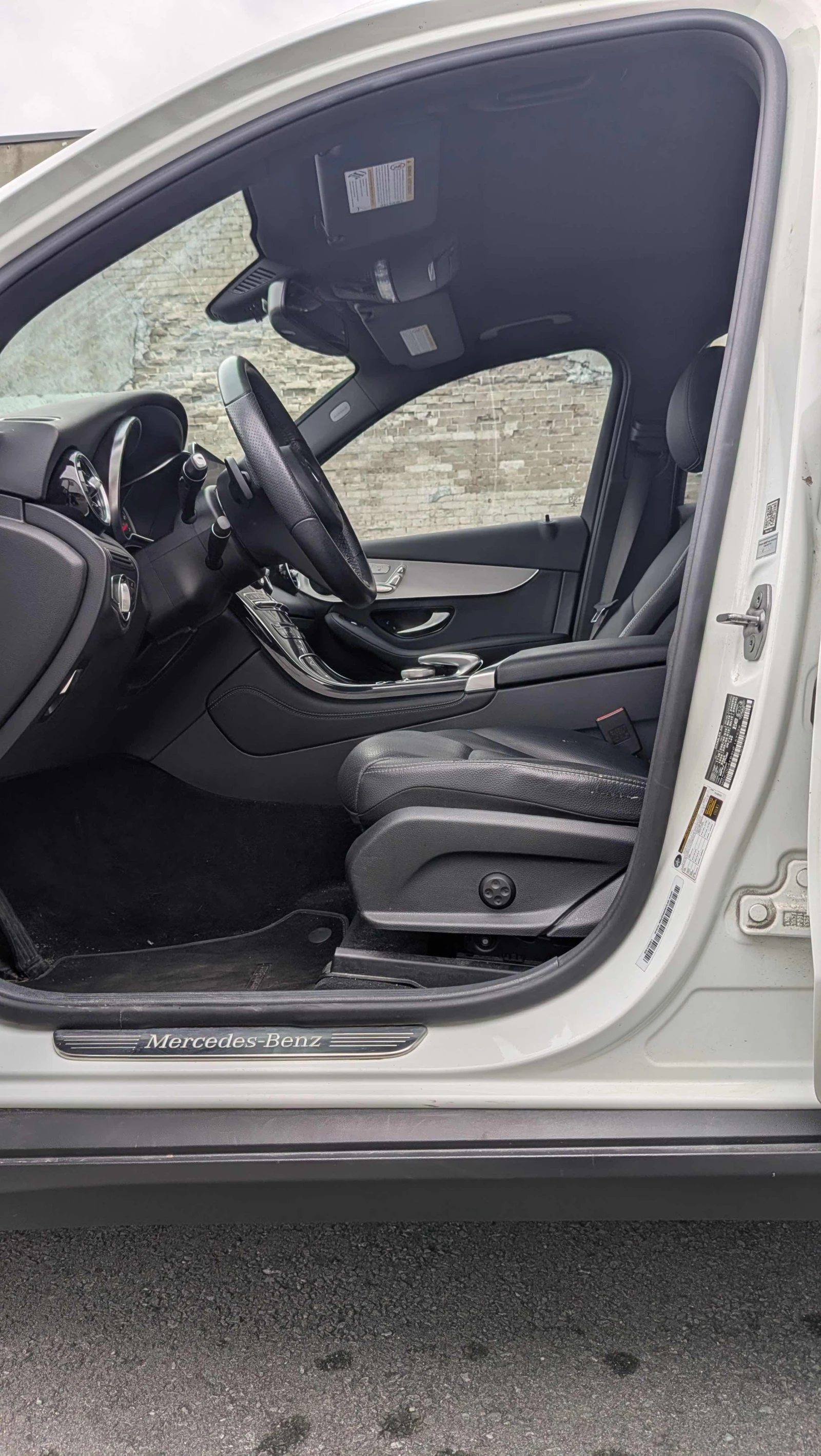Mercedes-Benz GLC * 300 * CARFAX * ЦЕНА ДО БГ, снимка 12 - Автомобили и джипове - 56061371