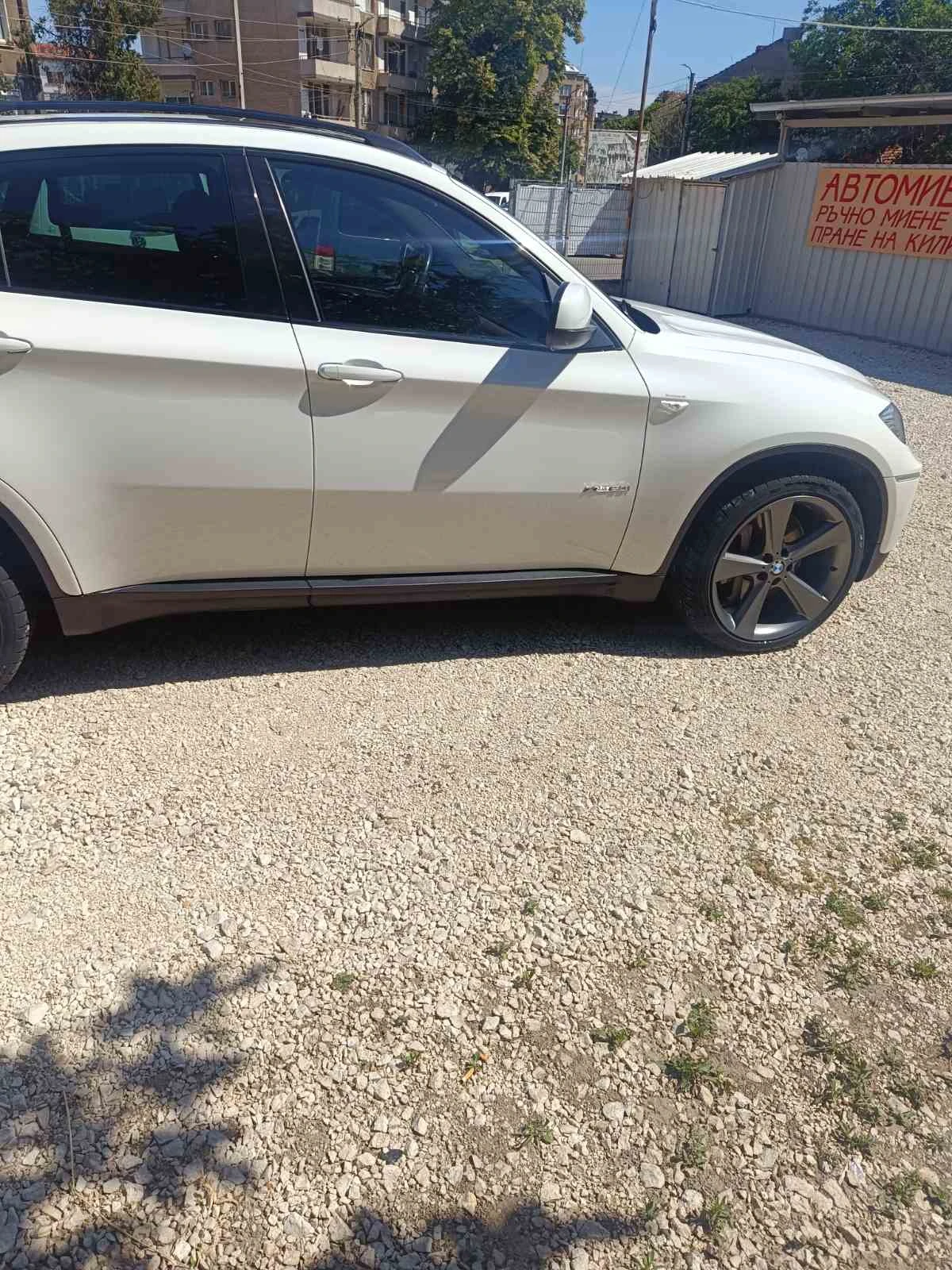 BMW X6 50i * 360 * Harman Kardon * (НАЛИЧНА В БГ), снимка 5 - Автомобили и джипове - 56181092