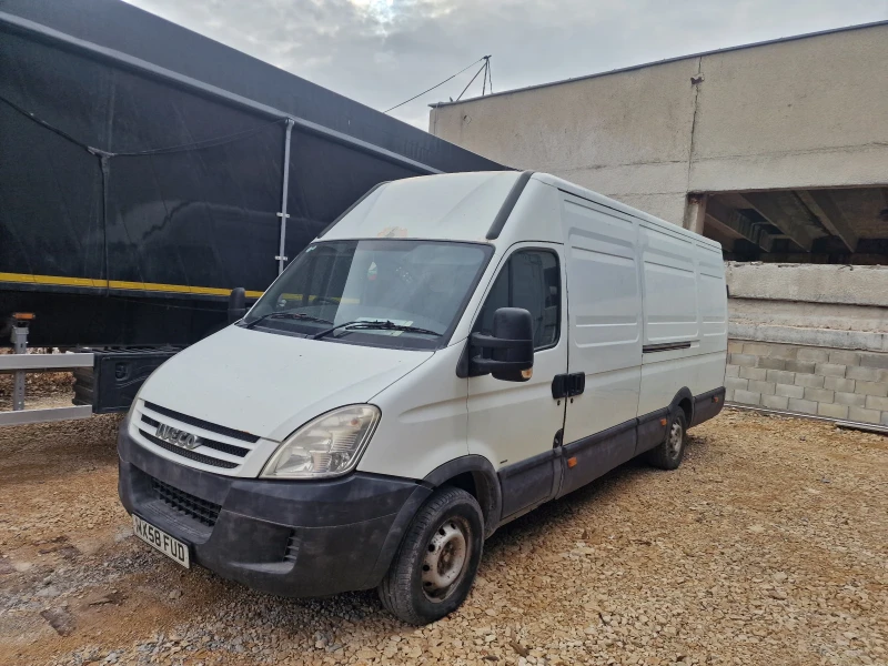 Iveco Daily, снимка 8 - Бусове и автобуси - 48354358