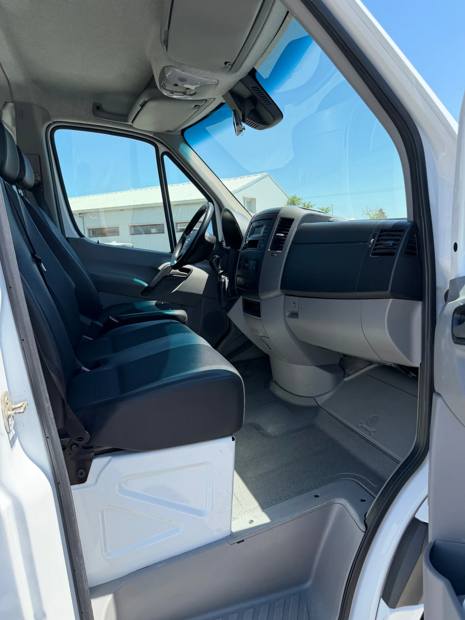 Mercedes-Benz Sprinter 313 CDI 130 ps 9 Места ТОП Внос Германия, снимка 13 - Бусове и автобуси - 54857150