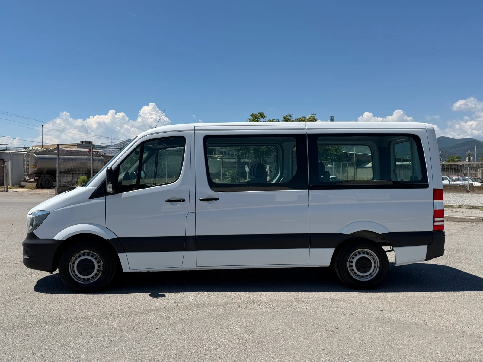 Mercedes-Benz Sprinter 313 CDI 130 ps 9 Места ТОП Внос Германия, снимка 5 - Бусове и автобуси - 54857150