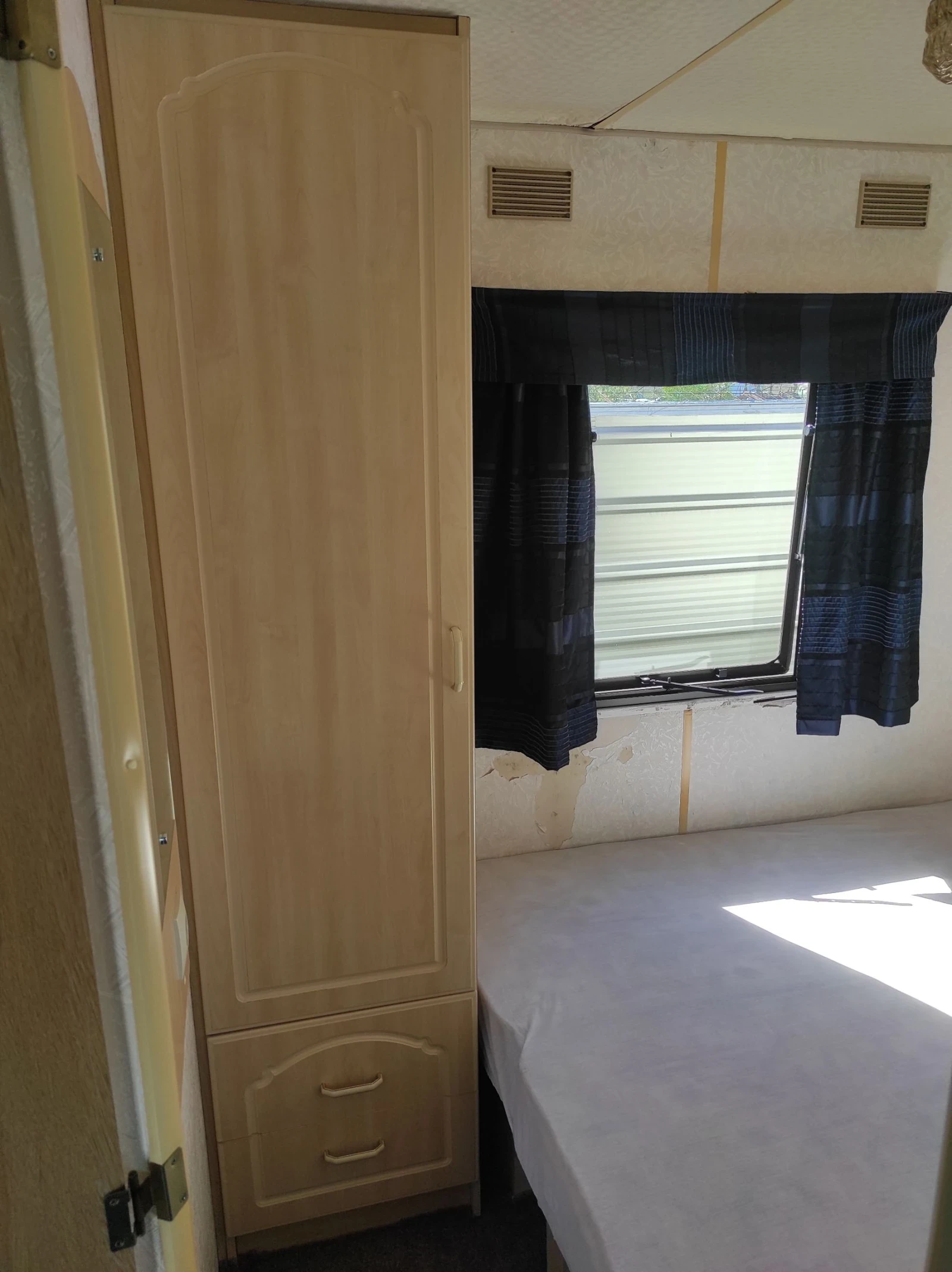 Каравана ABI STACARAVAN, снимка 12 - Каравани и кемпери - 54370519