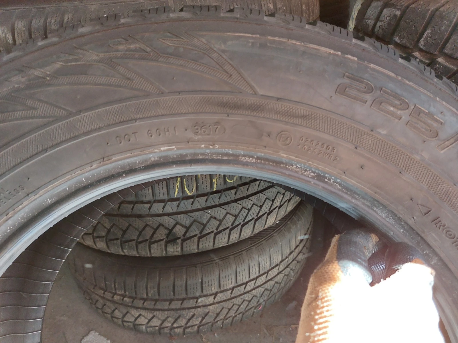 ���� 225/65R17 | Mobile.bg � ����������� 6