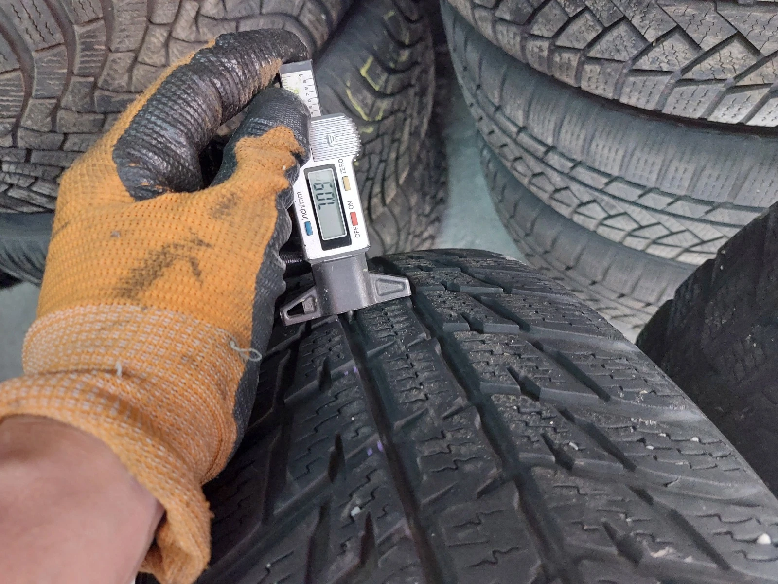 ���� 225/65R17 | Mobile.bg � ����������� 8