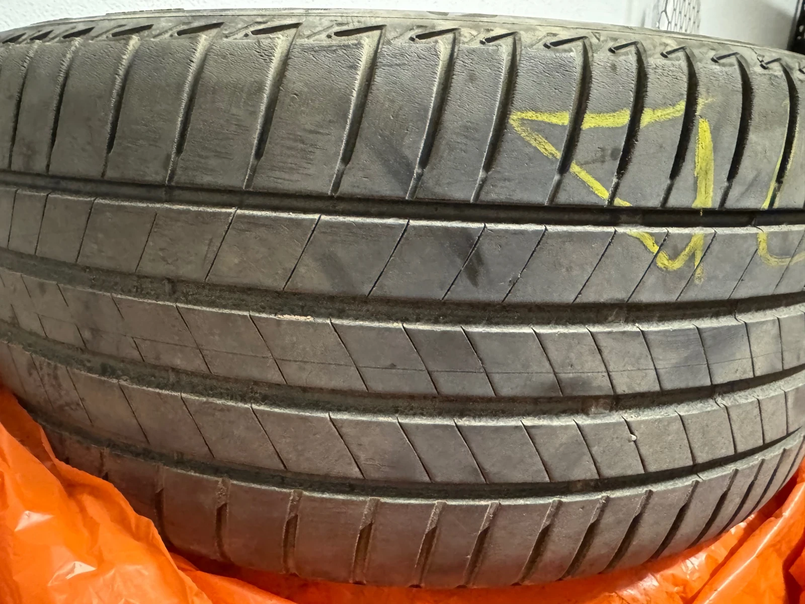 Гуми Летни 245/40R19