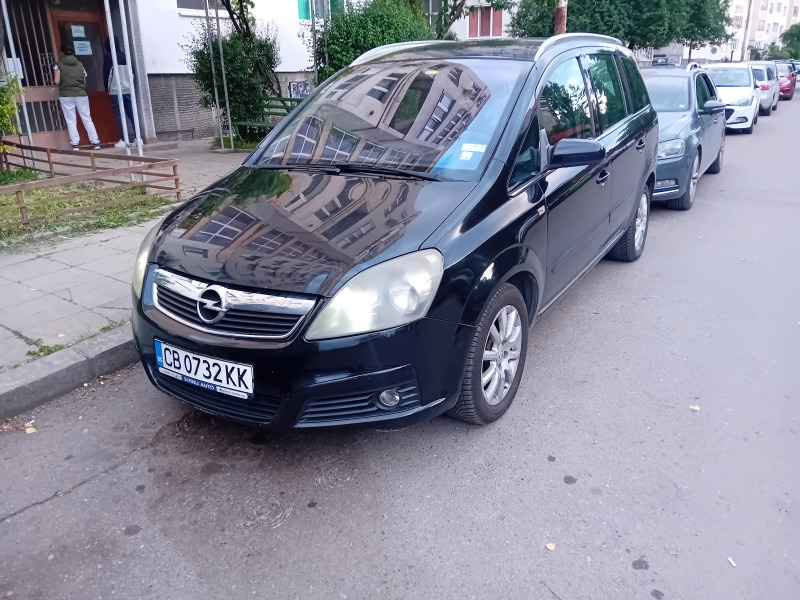 Opel Zafira, снимка 4 - Автомобили и джипове - 46274539