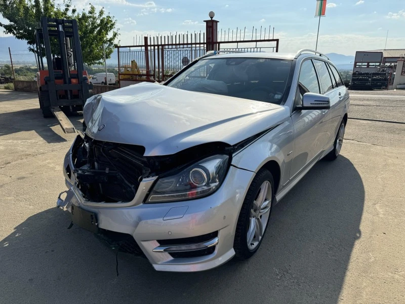 Mercedes-Benz C 220 2.2, снимка 1 - Автомобили и джипове - 46270342