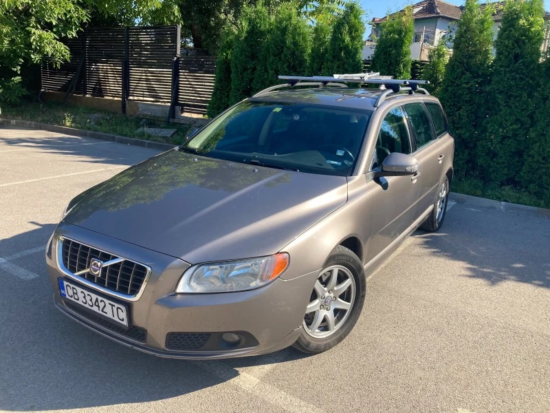 Volvo V70, снимка 1 - Автомобили и джипове - 48032562