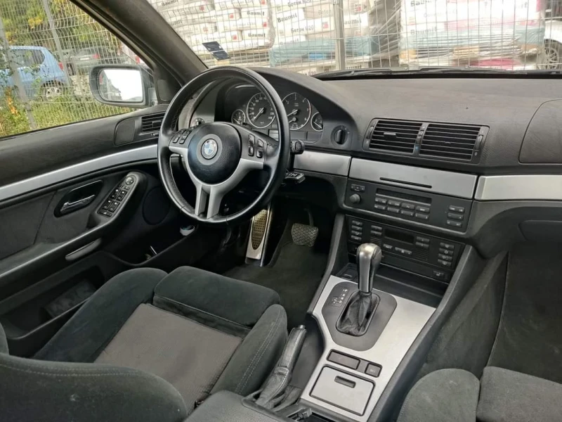 BMW 530 d Touring M-pack , снимка 13 - Автомобили и джипове - 47425567