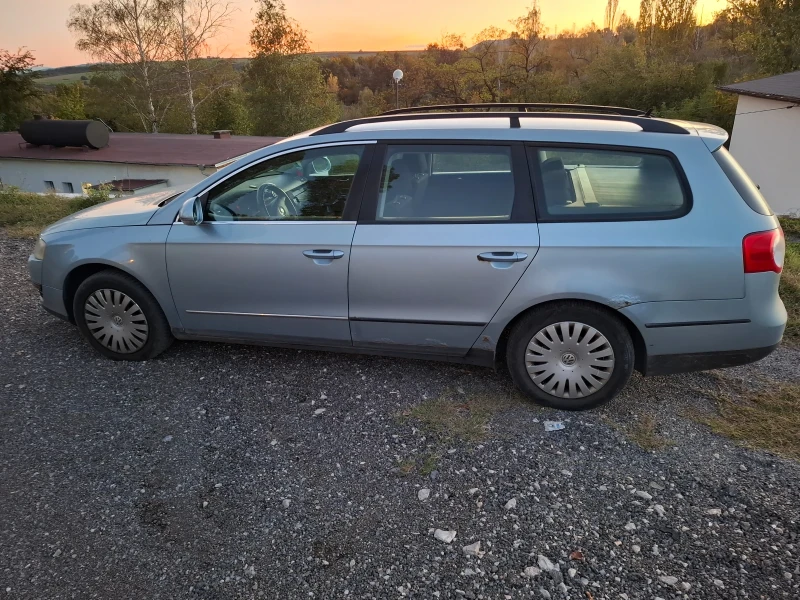 VW Passat, снимка 6 - Автомобили и джипове - 47610726