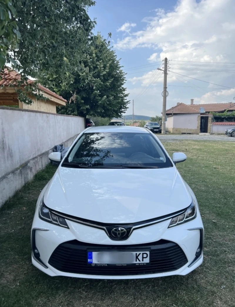 Toyota Corolla 1.5, снимка 1 - Автомобили и джипове - 47624329